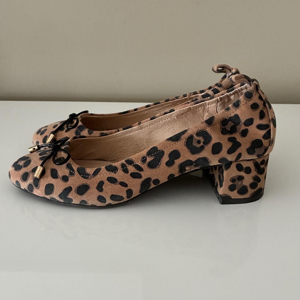 Leopard pumps - image 1